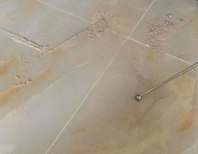 鹿邑瓷砖空鼓维修公司分享粘合剂选择不当在瓷砖铺贴过程中可能导致以下问题